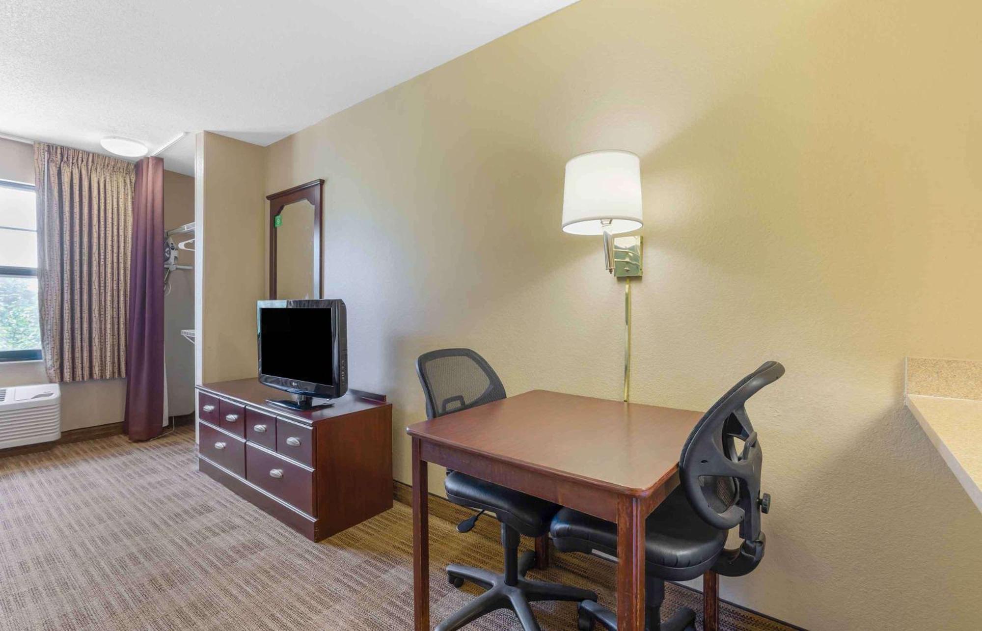 Extended Stay America Select Suites - Hartford - Manchester Exterior photo